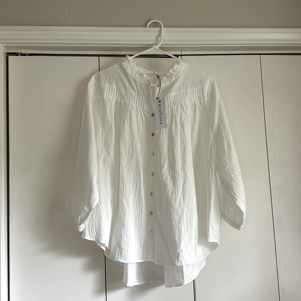 Neuflora NWT Large Blakely Blouse